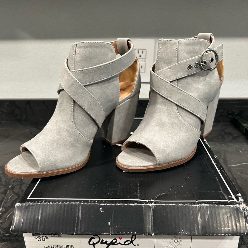 Qupid Gray Peep Toe Heeled Boots